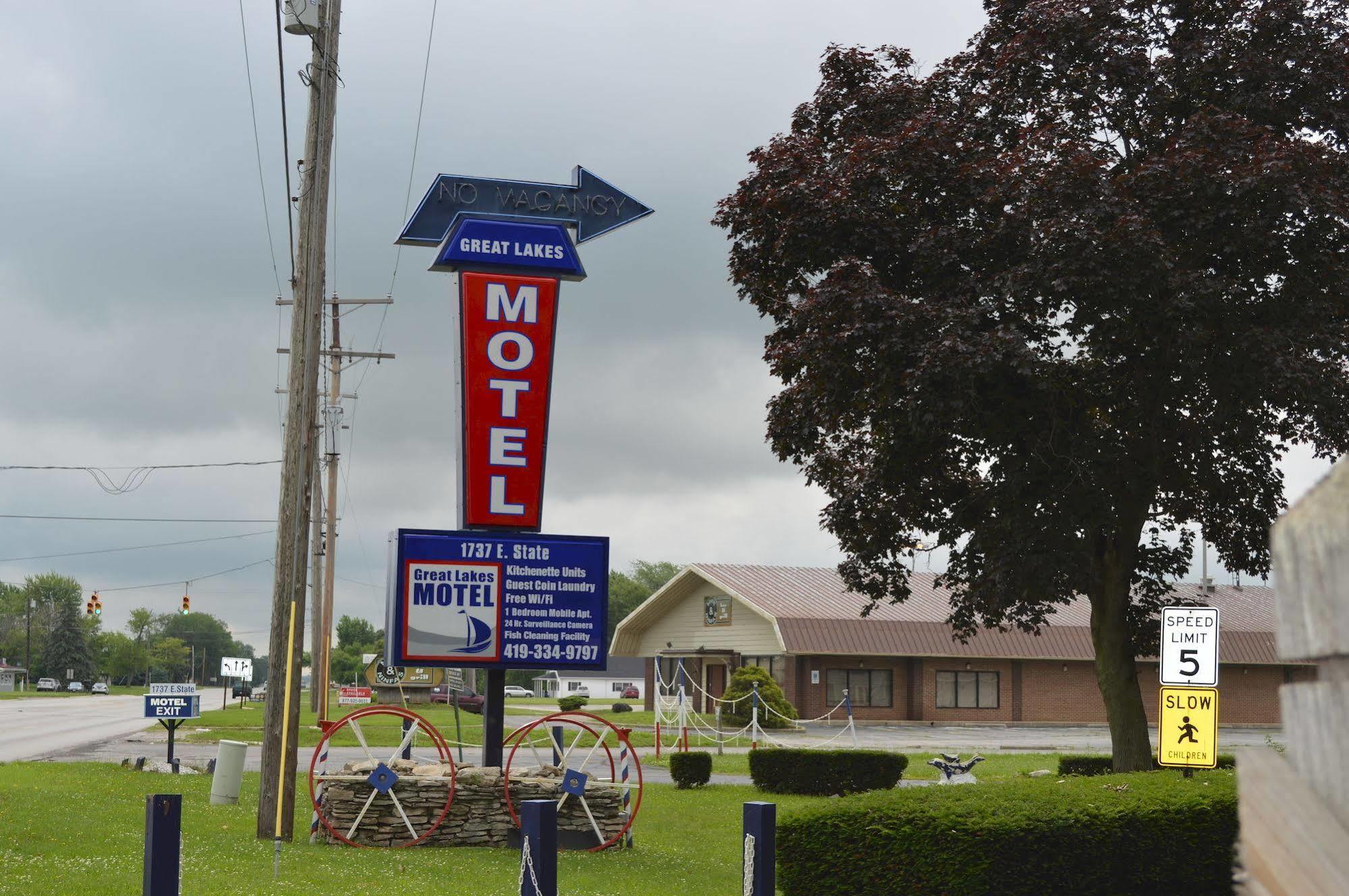 Great Lakes Motel Fremont Extérieur photo