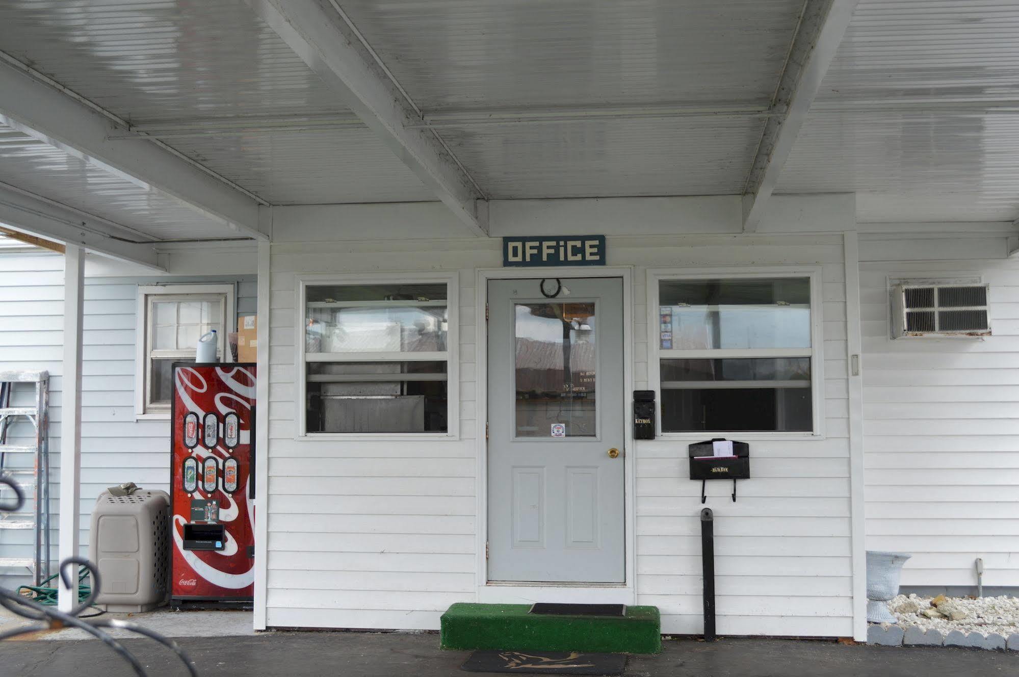 Great Lakes Motel Fremont Extérieur photo